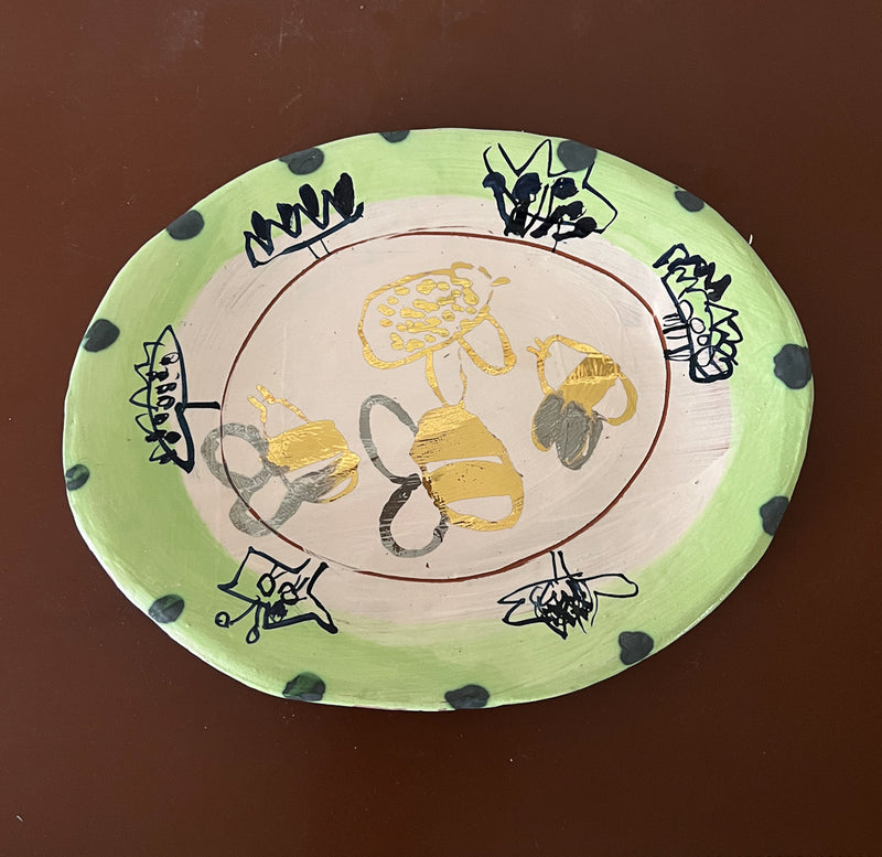 Green Oval Bumble Bee Plate